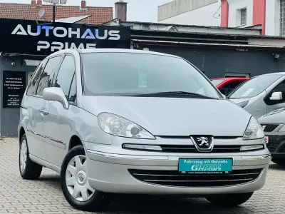 Gebraucht Peugeot 807 Family 140 PS (102 kW) 2009 Grau Van / Kleinbus
