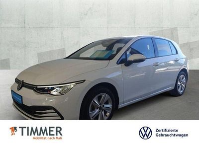 Weiß Gebraucht 2022 VW Golf Life Limousine | 19.660 € (Guter Preis)