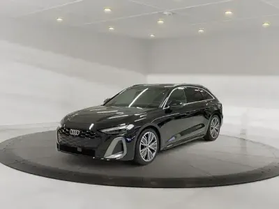 Gebraucht Audi A5 Ambiente 204 PS (150 kW) 2024 Mythosschwarz metallic Kombi