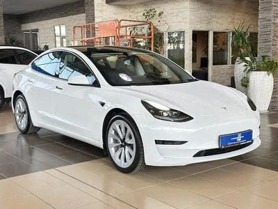 Usata Tesla Model 3 RWD 239 kW (325 CV) 2022 Bianco Berlina