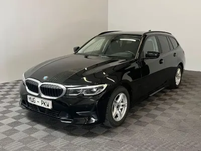 Gebraucht BMW 320 Advantage 190 PS (139 kW) 2022 Schwarz Kombi