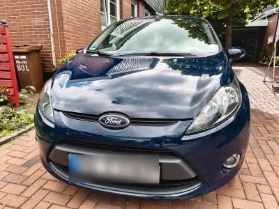 Gebraucht Ford Fiesta Ambiente 60 PS (44 kW) 2012 Blau Limousine