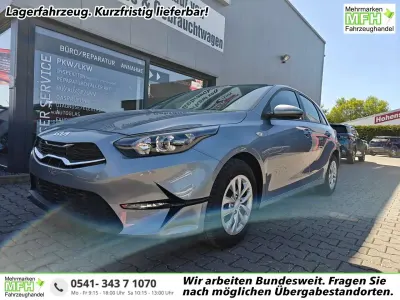 Nouă Kia Ceed 140 CP (102 kW) 2026 Argintiu Hatchback