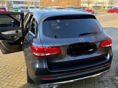 Gebraucht Mercedes GLC220 Edition 1 170 PS (125 kW) 2016 Grau SUV