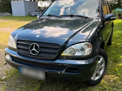 Gebraucht Mercedes ML270 163 PS (119 kW) 2003 Blau SUV