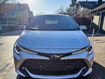 Silber Gebraucht 2020 Toyota Corolla Team Limousine | 19.900 € (Guter Preis)