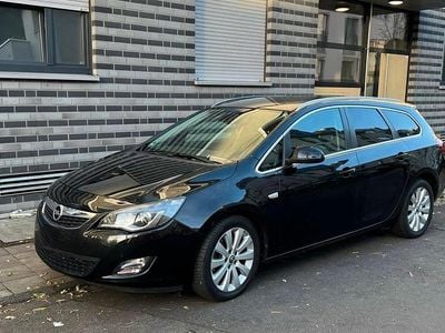 Gebraucht Opel Astra 160 PS (117 kW) 2011 Schwarz Kombi