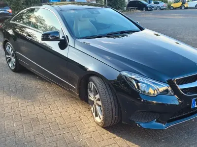 Gebraucht Mercedes E320 272 PS (200 kW) 2016 Schwarz