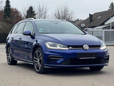 Blau Gebraucht 2017 VW Golf VII Highline Kombi | 16.999 € (Teuer)