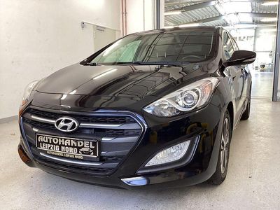 Gebraucht Hyundai i30 Comfort 109 PS (80 kW) 2009 Silber Limousine