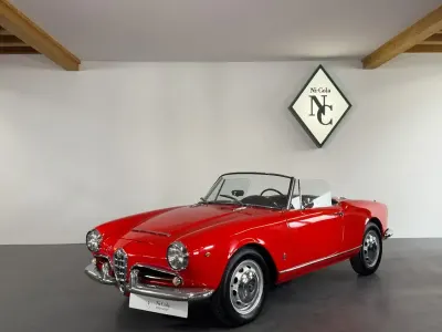 Gebraucht Alfa Romeo Giulia Spider 111 PS (81 kW) 1965 Rot Cabrio