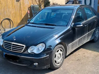 Gebraucht Mercedes C180 143 PS (105 kW) 2005 Schwarz Limousine