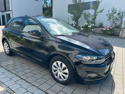 Gebraucht VW Polo Comfortline 95 PS (69 kW) 2019 Schwarz Kleinwagen