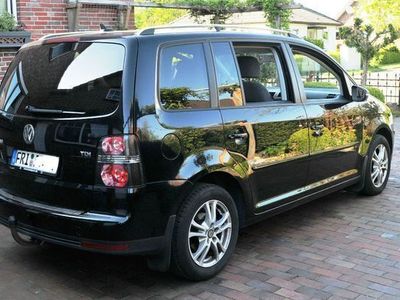 Gebraucht VW Touran Freestyle 105 PS (77 kW) 2009 Schwarz metallic Van / Kleinbus