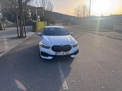 Usata BMW 118 136 CV (100 kW) 2021 Bianco Utilitaria