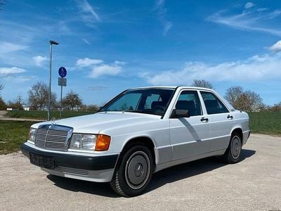 Usata Mercedes 190 118 CV (86 kW) 1990 Bianco Berlina