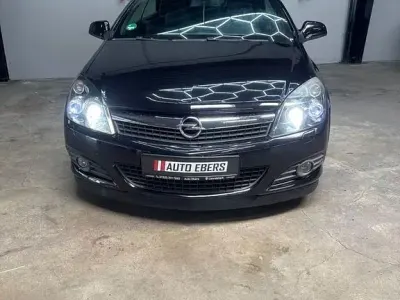 Gebraucht Opel Astra 150 PS (110 kW) 2010 Schwarz Cabrio