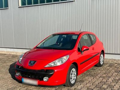 Gebraucht Peugeot 207 Urban Move 90 PS (66 kW) 2009 Rot Coupé