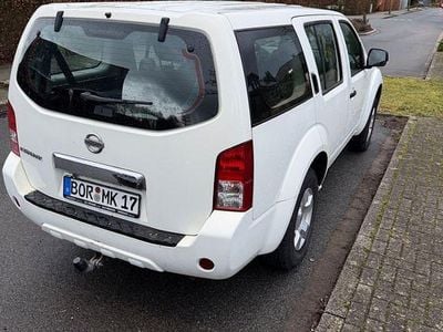 Gebraucht Nissan Pathfinder XE 190 PS (139 kW) 2010 Weiß SUV