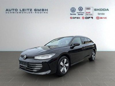 Gebraucht VW Passat IQ Drive 150 PS (110 kW) 2024 Grenadillschwarz Kombi