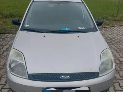 Brugt Ford Fiesta 68 HK (50 kW) 2005 Sølv Hatchback