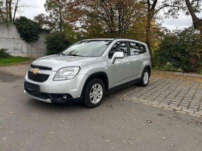Gebraucht Chevrolet Orlando LT 141 PS (103 kW) 2011 Silber Van / Kleinbus