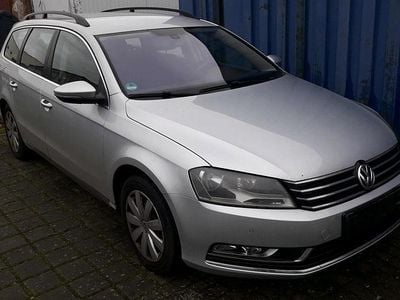 Gebraucht VW Passat 122 PS (89 kW) 2012 Silber Kombi