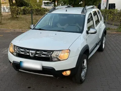 Gebraucht Dacia Duster Prestige 109 PS (80 kW) 2016 Weiß SUV