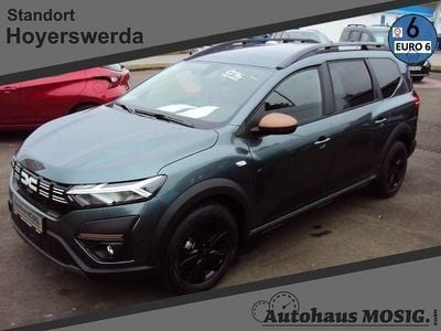 Gebraucht Dacia Jogger Extreme 110 PS (80 kW) 2024 Grün schwarz Van / Kleinbus