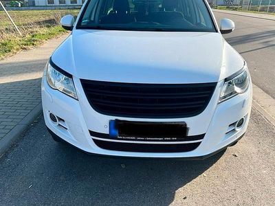 Second-hand VW Tiguan Team 150 CP (110 kW) 2011 Alb SUV