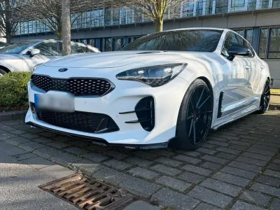 Gebraucht Kia Stinger GT 370 PS (272 kW) 2017 Weiß Kleinwagen