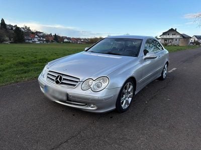 Gebraucht Mercedes CLK320 218 PS (160 kW) 2004 Silber Coupé