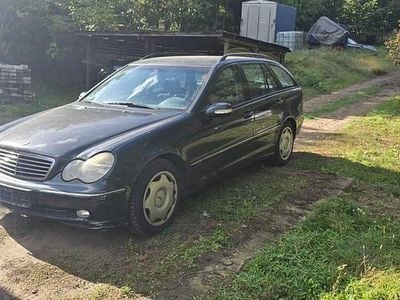 Mercedes C200