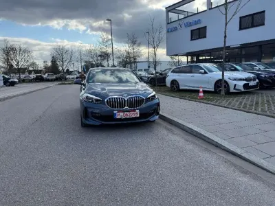 Gebraucht BMW 118 M Sport 136 PS (100 kW) 2022 Grau Limousine
