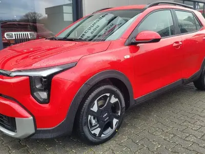 Neu Kia Stonic 101 PS (74 kW) 2026 Rot SUV