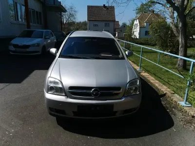 Gebraucht Opel Vectra 175 PS (128 kW) 2004 Silber Kombi