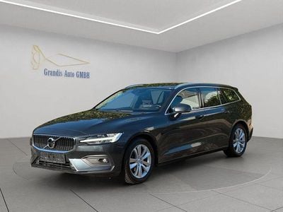 Gebraucht Volvo V60 Momentum 190 PS (139 kW) 2018 Grau Kombi