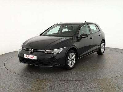 Weiß Gebraucht 2020 VW Golf VIII Life Limousine | 23.890 € (Fairer Preis)
