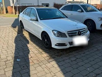 Gebraucht Mercedes C250 204 PS (150 kW) 2013 Weiß Limousine
