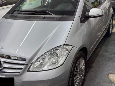 Silber Gebraucht 2012 Mercedes A180 Limousine | 8.999 € (Superpreis)