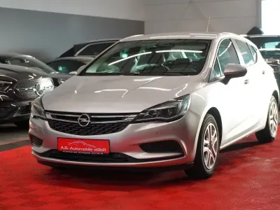 Gebraucht Opel Astra 105 PS (77 kW) 2018 Silber Limousine