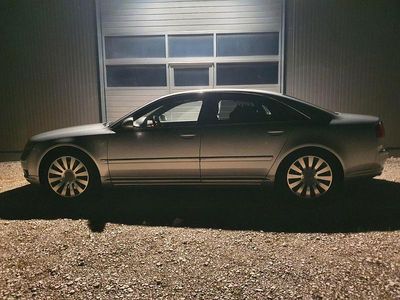Grau Gebraucht 2003 Audi A8 Ambiente Limousine | 7.888 € (Teuer)