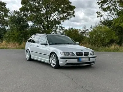 Gebraucht BMW 320 150 PS (110 kW) 2004 Silber Kombi