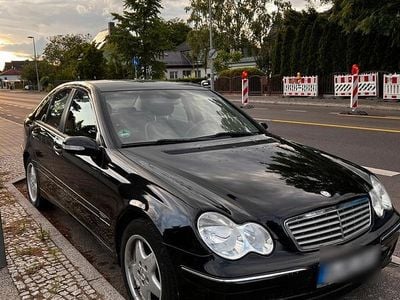 Mercedes C200
