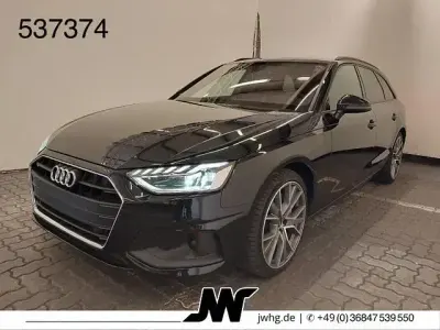 Gebraucht Audi A4 S-Line 204 PS (150 kW) 2023 Mythosschwarz metallic Kombi