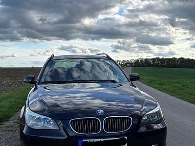 Second-hand BMW 523 170 CP (125 kW) 2006 Negru Break