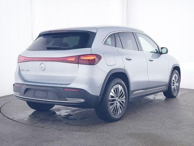 Metalliclack hightechsilber Gebraucht 2024 Mercedes EQA250 Electric Art SUV | 39.600 € (Teuer)