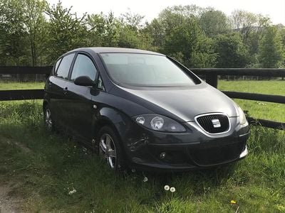 Usata Seat Altea 100 CV (73 kW) 2009 Grigio Utilitaria