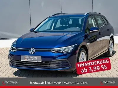 Gebraucht VW Golf VIII Life 110 PS (80 kW) 2022 Blau Kombi