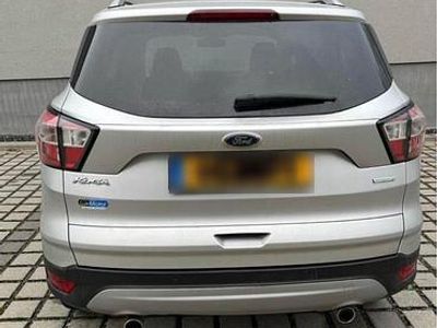 Usado Ford Kuga 120 HP (88 kW) 2018 Cinzento SUV